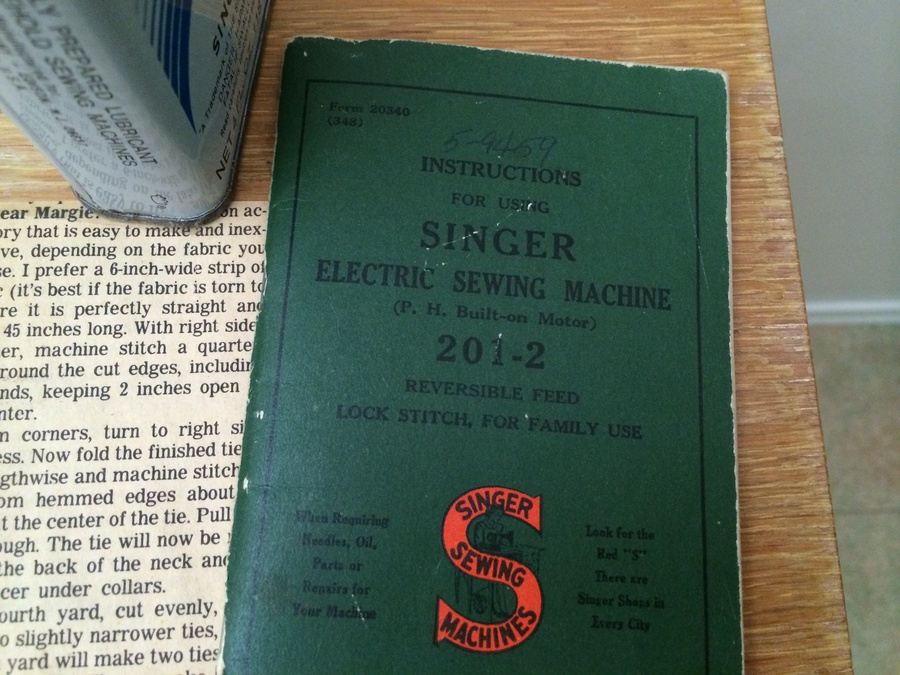 Vintage Singer 201-2 Sewing Machine w/ Cabinet, Manual, and Lot of Sewing Materials [Photo 8]