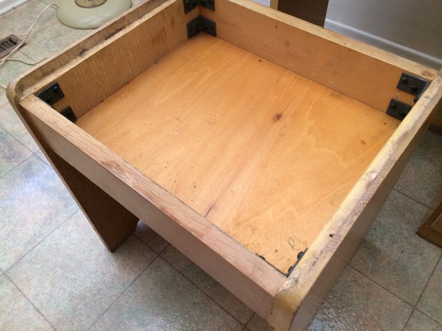 Vintage Singer 201-2 Sewing Machine w/ Cabinet, Manual, and Lot of Sewing Materials [Photo 19]