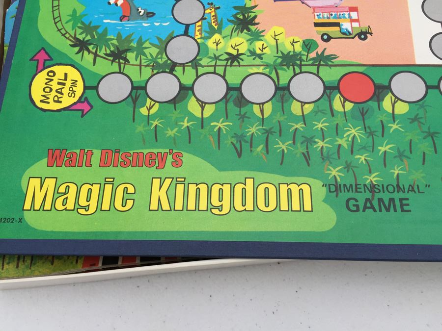 A Visit To Walt Disney World Magic Kingdom Board Game Milton Bradley Vintage 1972 [Photo 7]