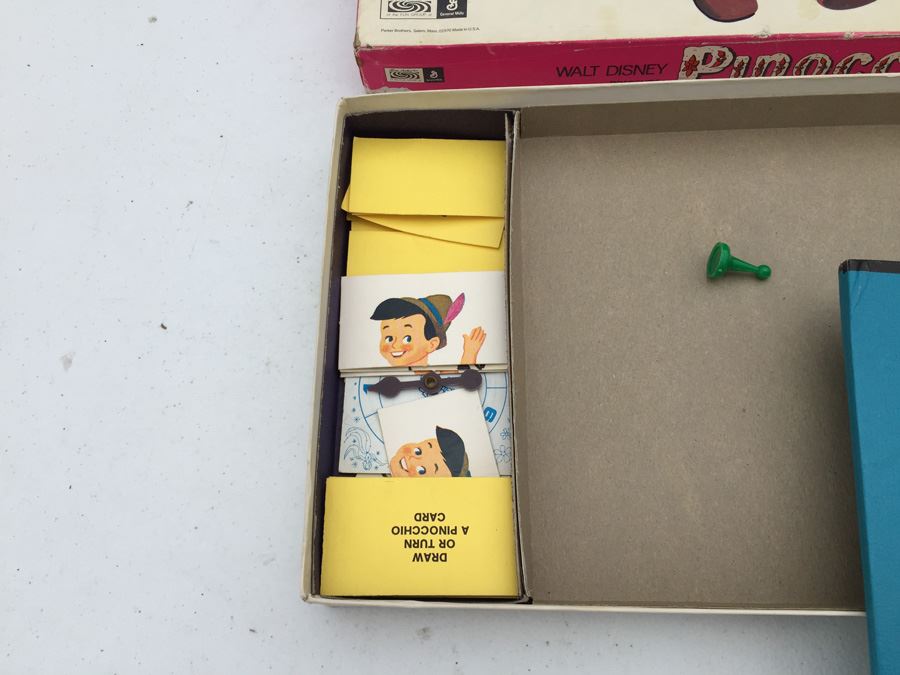Vintage Walt Disney Pinocchio Game Parker Brothers  [Photo 10]