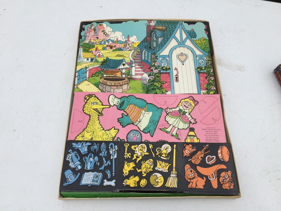The Sesame Street Mother Goose Stand Up Play Set Colorforms Toy Featuring Jim Henson's Muppets Vintage 1978 [Photo 3]