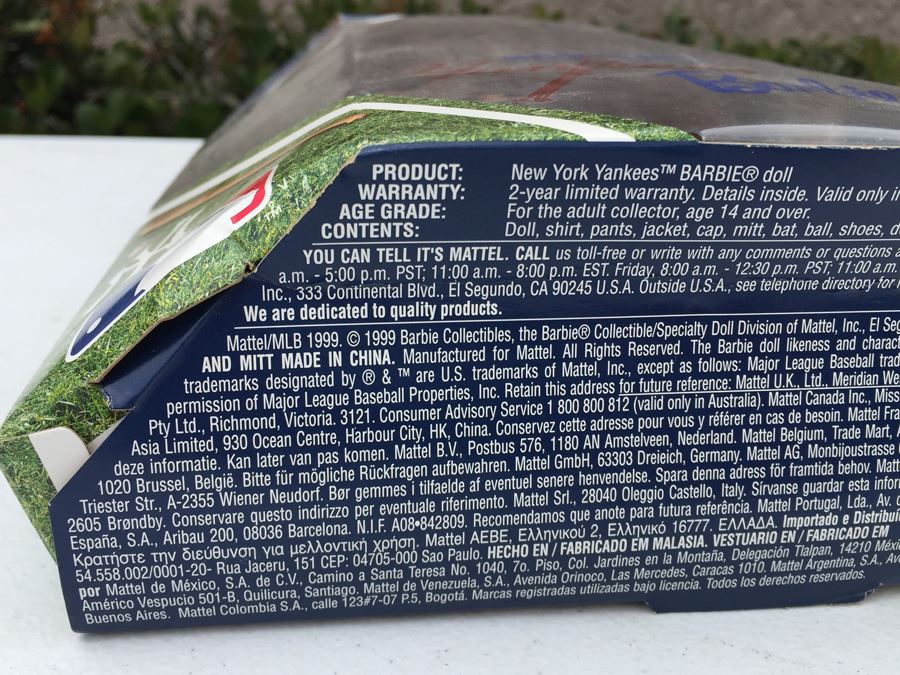 New York Yankies Barbie New In Box Mattel Vintage 1999 [Photo 7]