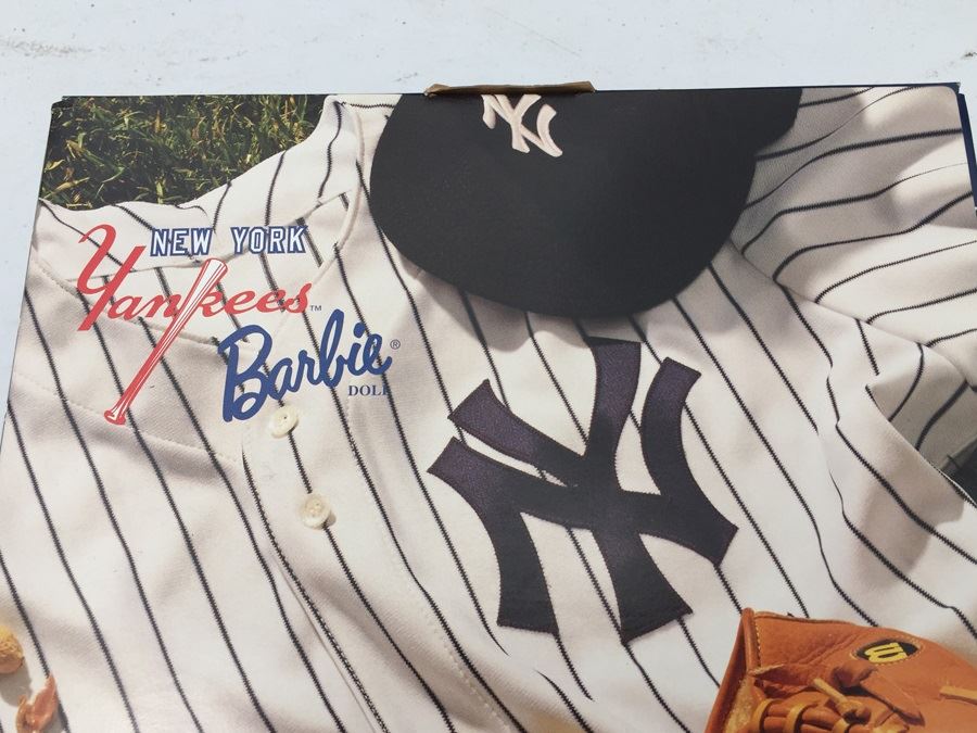 New York Yankies Barbie New In Box Mattel Vintage 1999 [Photo 10]