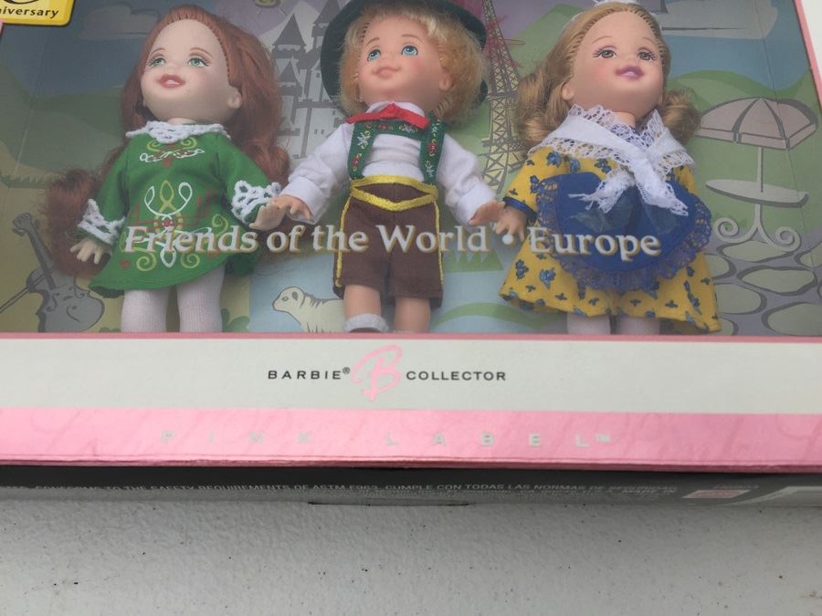 Pink Label Friends Of The World Europe Barbie Dolls New In Box Mattel 2004 [Photo 3]