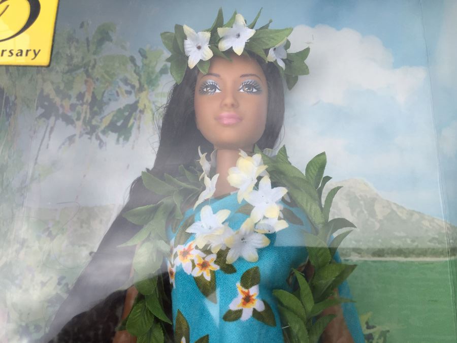 Pink Label Barbie Dolls Of The World Princess Of The Pacific Islands And Festivals Of The World Carnaval 2005 [Photo 5]