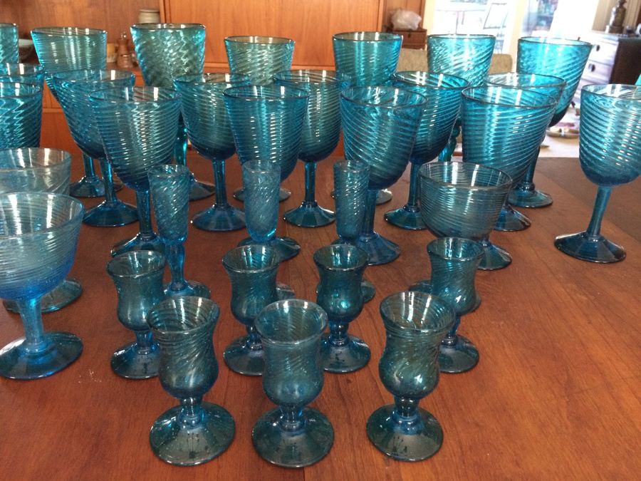 Hand Blown Blue Mexican Stemware Glass Lot [Photo 6]