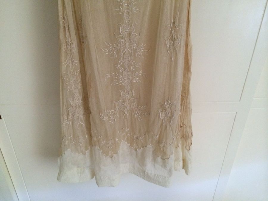 Lace Dress [Photo 4]