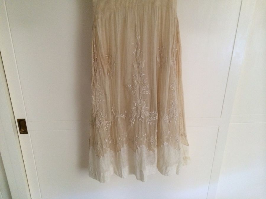 Lace Dress [Photo 7]