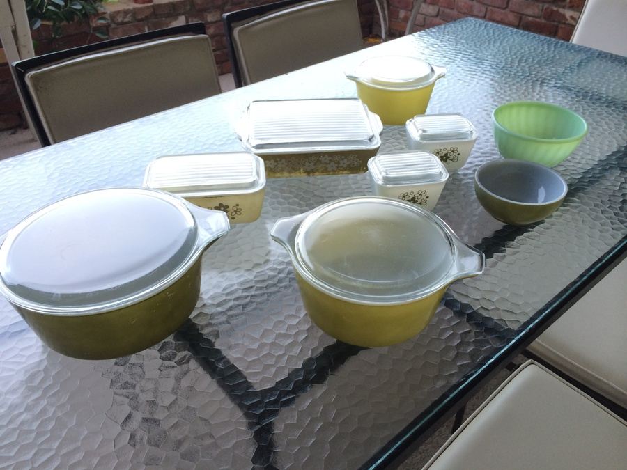 Pyrex / Fire-King Lot - Jadeite Fire King [Photo 1]