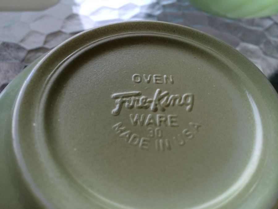 Pyrex / Fire-King Lot - Jadeite Fire King [Photo 9]