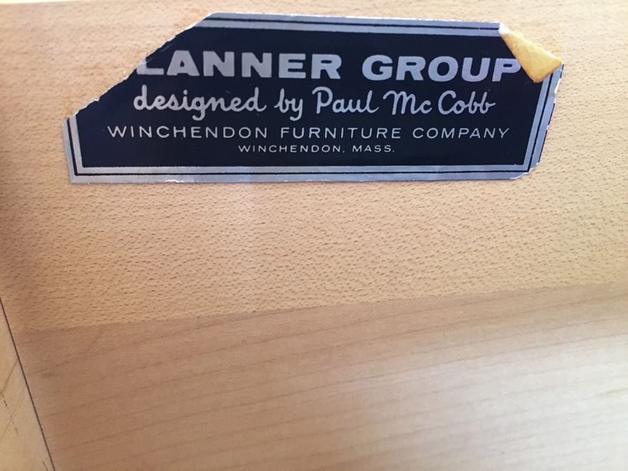 Planner Group Designed By Paul McCobb Mid-Century Modern Bedroom Set Chest Of Drawers And Nightstands [Photo 22]