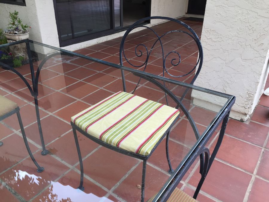 Outdoor Wrought Iron Table With Four Chairs [Photo 11]