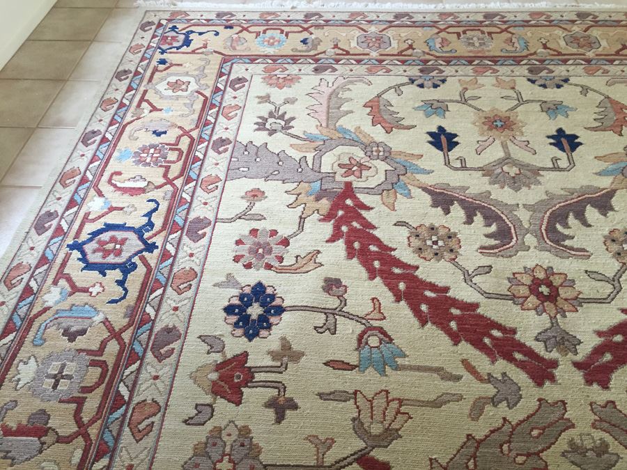 Flat-Woven Persian Area Rug Measures [Photo 7]