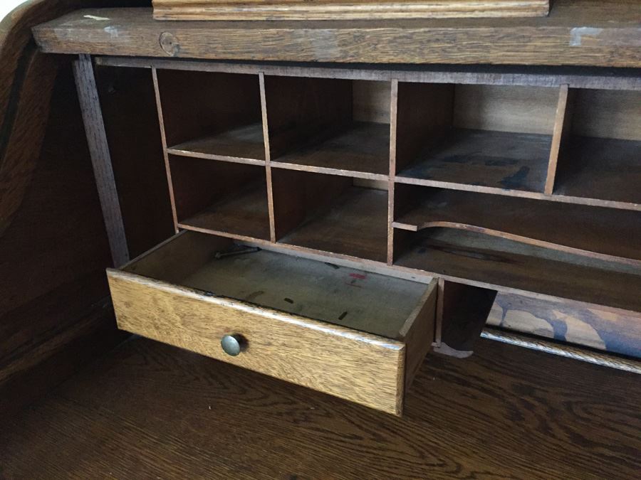 Nice Antique Roll Top Desk With Key [Photo 14]