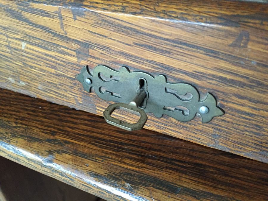 Nice Antique Roll Top Desk With Key [Photo 18]