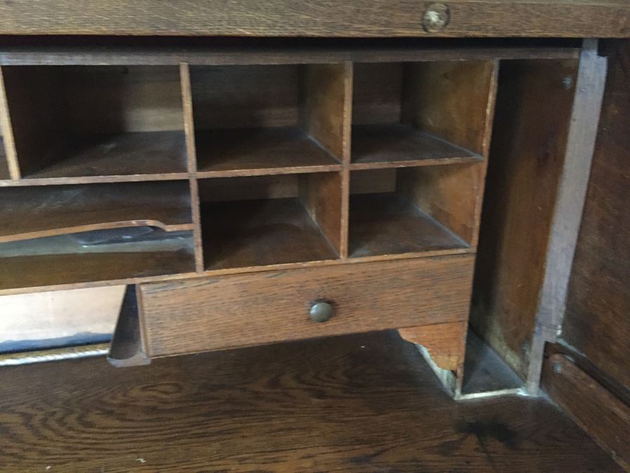 Nice Antique Roll Top Desk With Key [Photo 8]