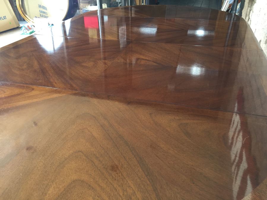 Drexel Heritage 18th Century Classic Dining Table On Casters With Two Large Leaves [Photo 14]