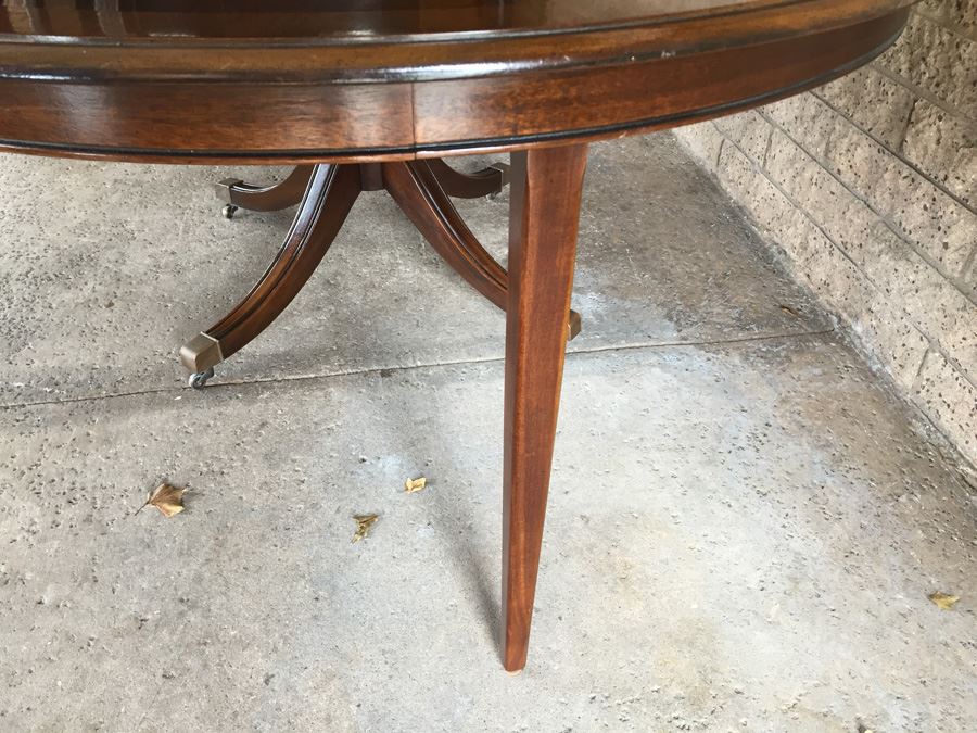 Drexel Heritage 18th Century Classic Dining Table On Casters With Two Large Leaves [Photo 11]