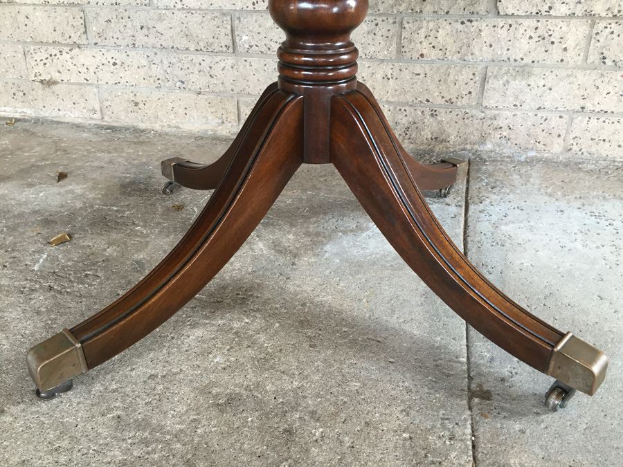 Drexel Heritage 18th Century Classic Dining Table On Casters With Two Large Leaves [Photo 5]