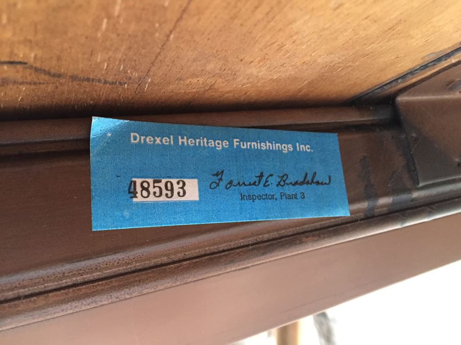 Drexel Heritage 18th Century Classic Dining Table On Casters With Two Large Leaves [Photo 3]