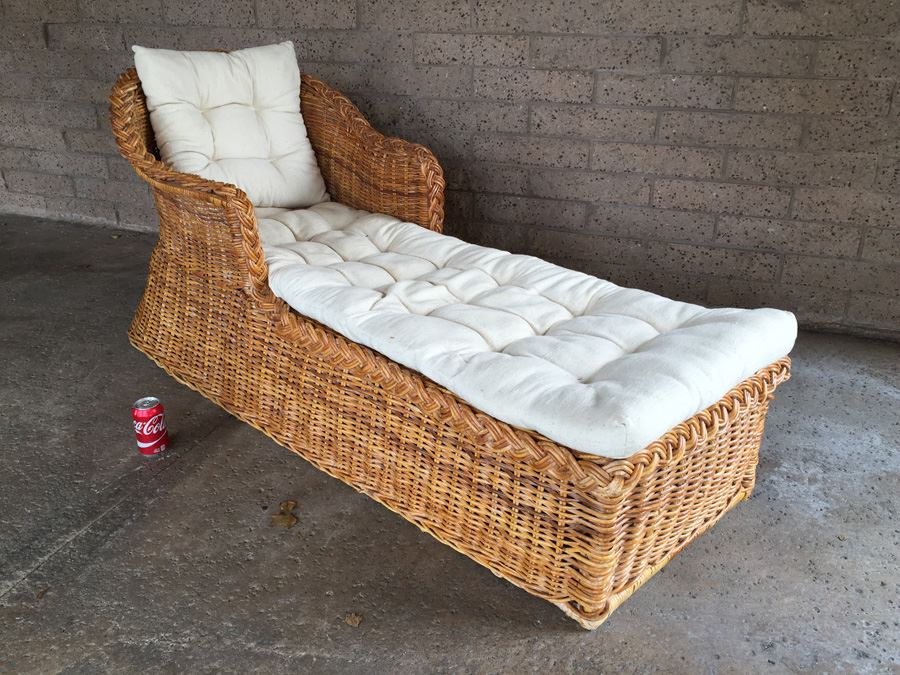 Wicker Chaise Lounge Chair With Cushions [Photo 4]