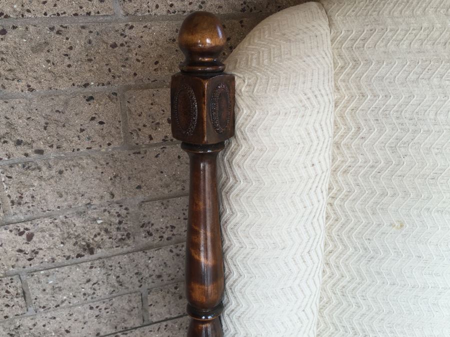 Vintage Upholstered White Arm Chair [Photo 3]