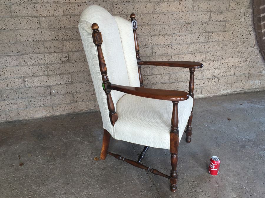 Vintage Upholstered White Arm Chair [Photo 2]