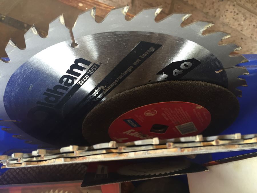 Vintage Crafstman '100' Table Saw With Custom Bench And Lot Of Rotary Saw Blades [Photo 22]