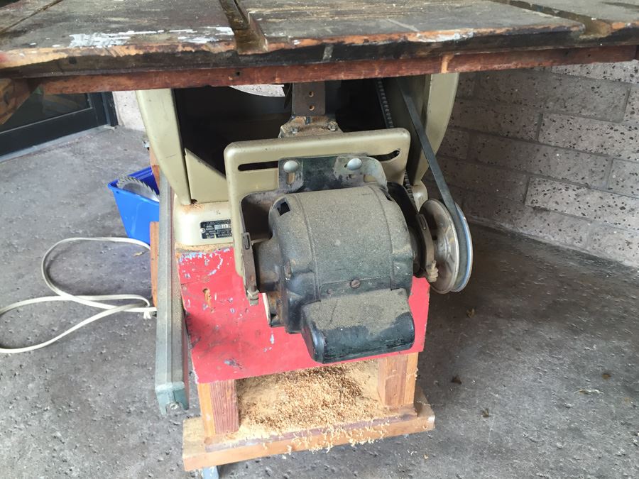 Vintage Crafstman '100' Table Saw With Custom Bench And Lot Of Rotary Saw Blades [Photo 10]