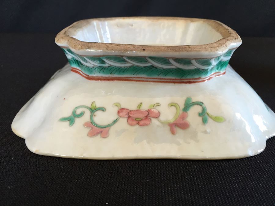 Chinese Famile Rose Footed Dish [Photo 11]