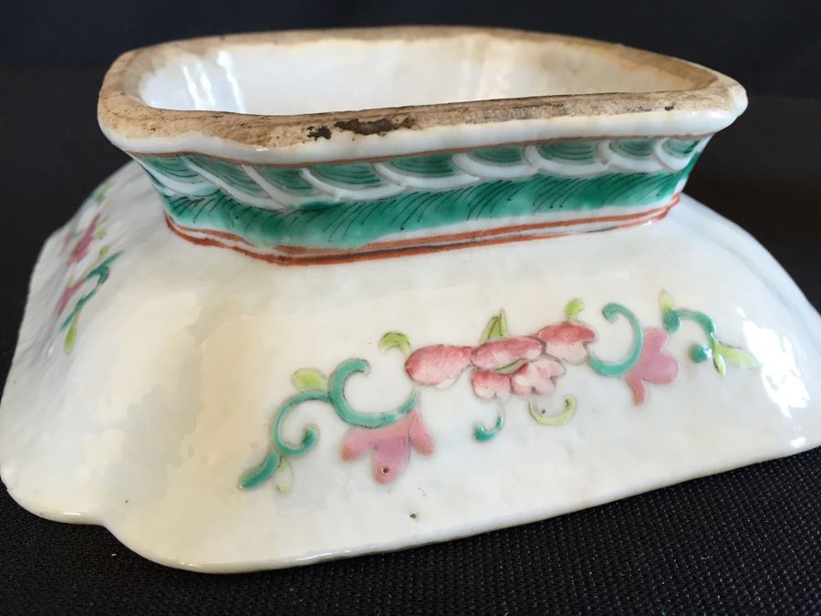 Chinese Famile Rose Footed Dish [Photo 12]