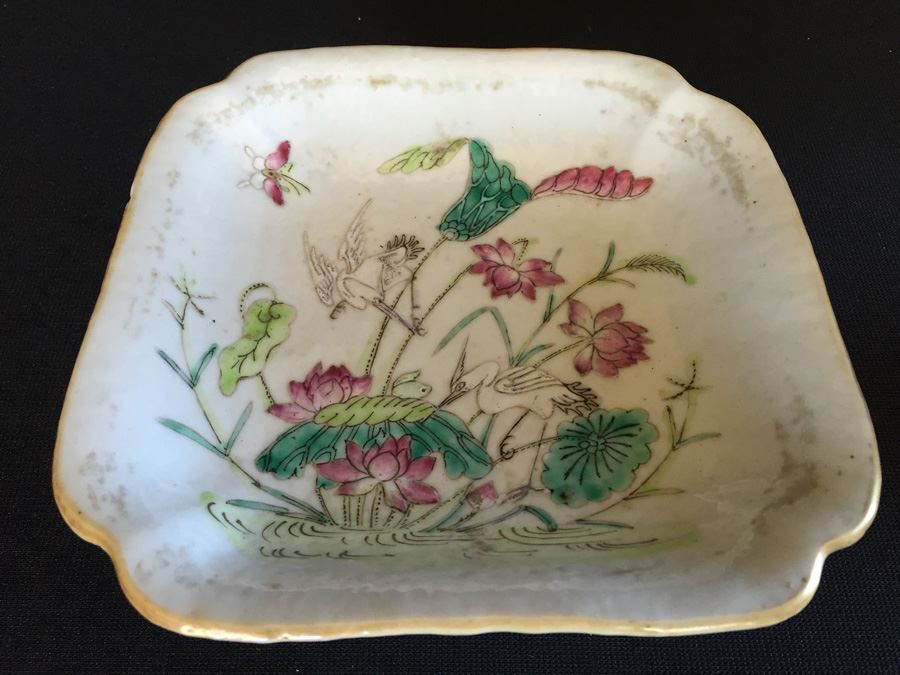 Chinese Famile Rose Footed Dish [Photo 1]