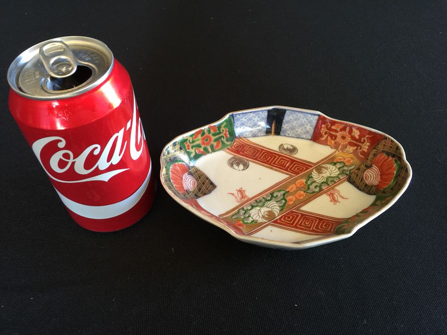 Japanese Imari Porcelain Footed Dish [Photo 4]