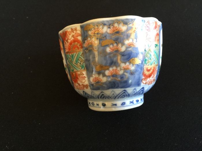 Japanese Imari Porcelain Cup [Photo 2]