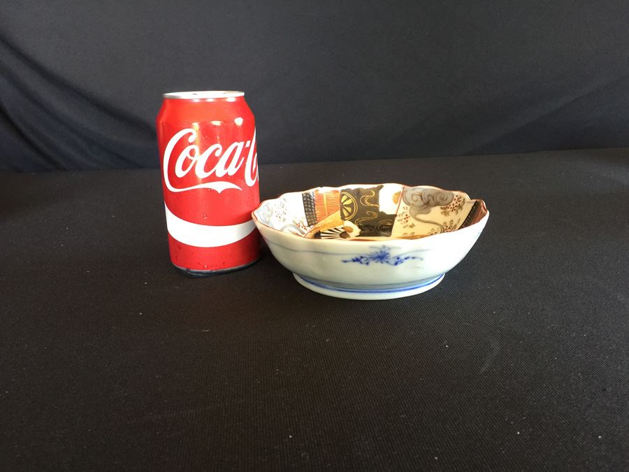 Japanese Imari Porcelain Footed Dish [Photo 4]