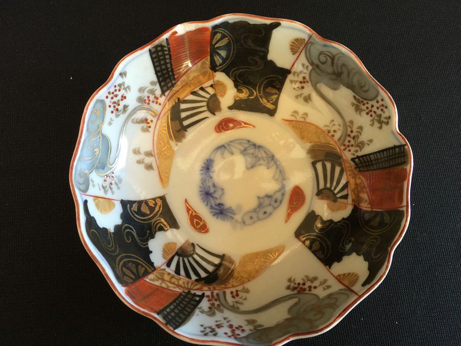 Japanese Imari Porcelain Footed Dish [Photo 5]