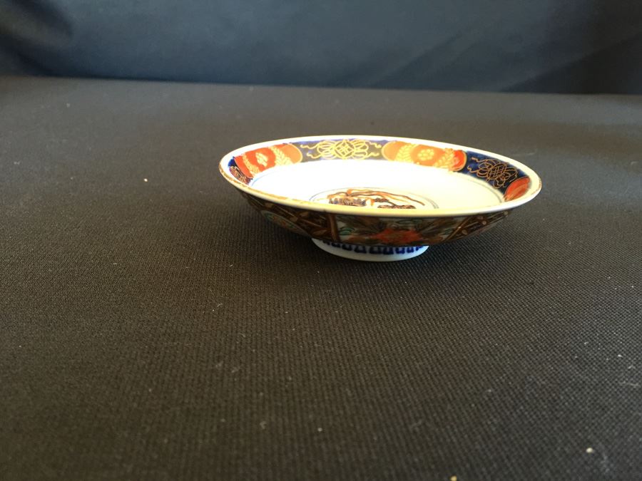 Japanese Imari Porcelain Footed Dish [Photo 4]