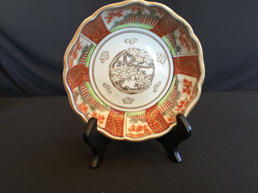 Japanese Imari Porcelain Footed Bowl