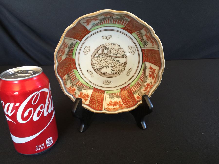 Japanese Imari Porcelain Footed Bowl [Photo 4]