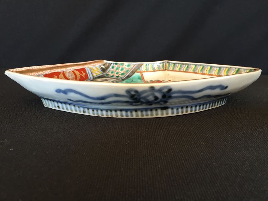 Japanese Imari Porcelain Dish [Photo 12]