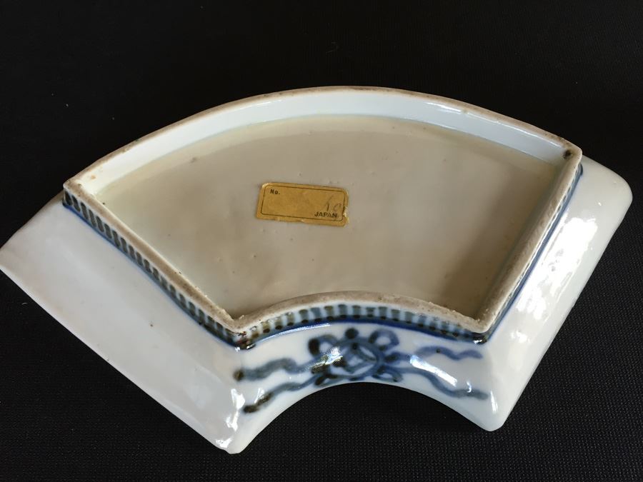 Japanese Imari Porcelain Dish [Photo 3]