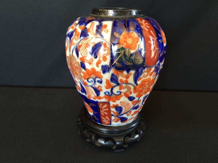 Japanese Imari Porcelain Vase [Photo 9]