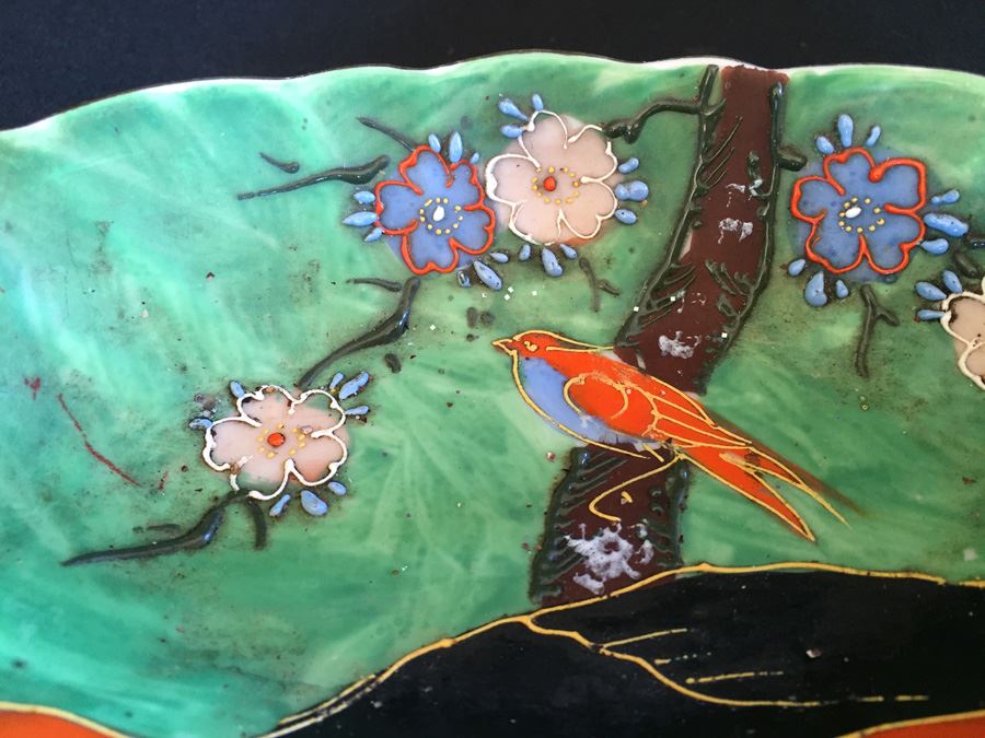 Japanese Imari Porcelain Dish With Bamboo Strap [Photo 3]