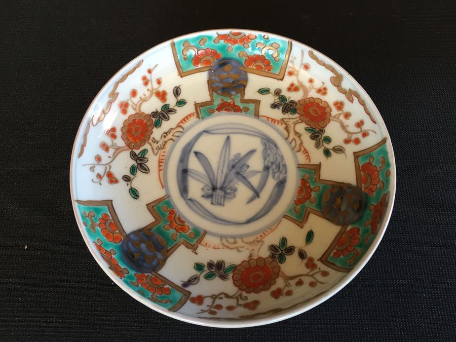 Japanese Imari Porcelain Dish [Photo 2]