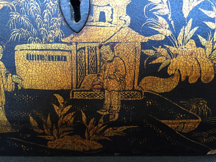 Beautifully Crafted Chinese Box [Photo 18]