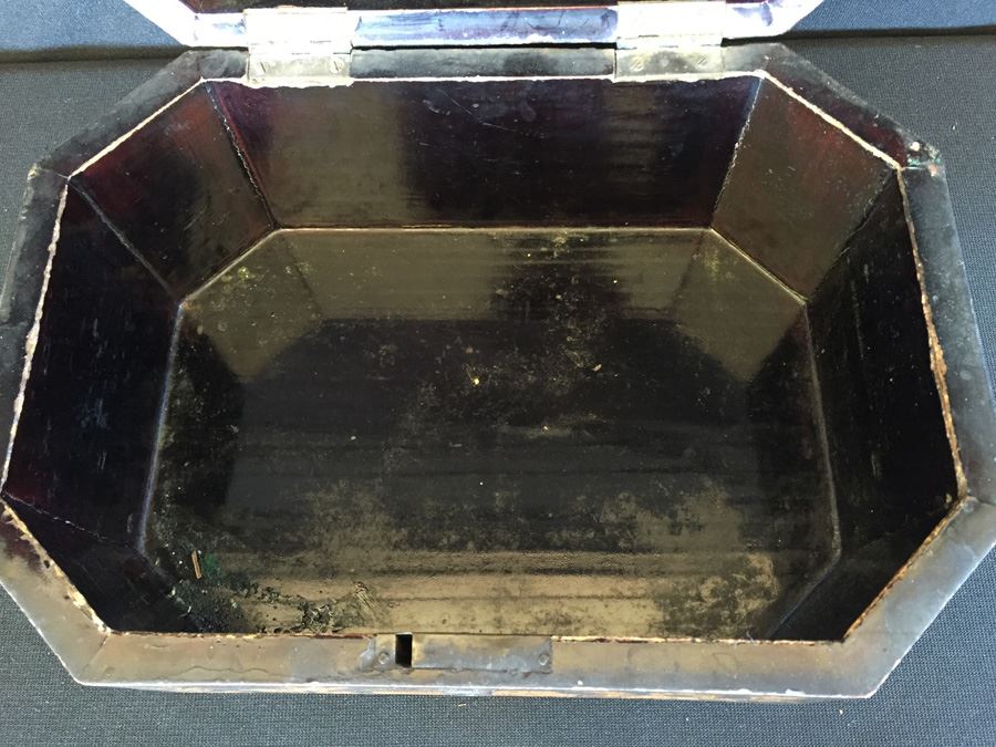 Beautifully Crafted Chinese Box [Photo 24]