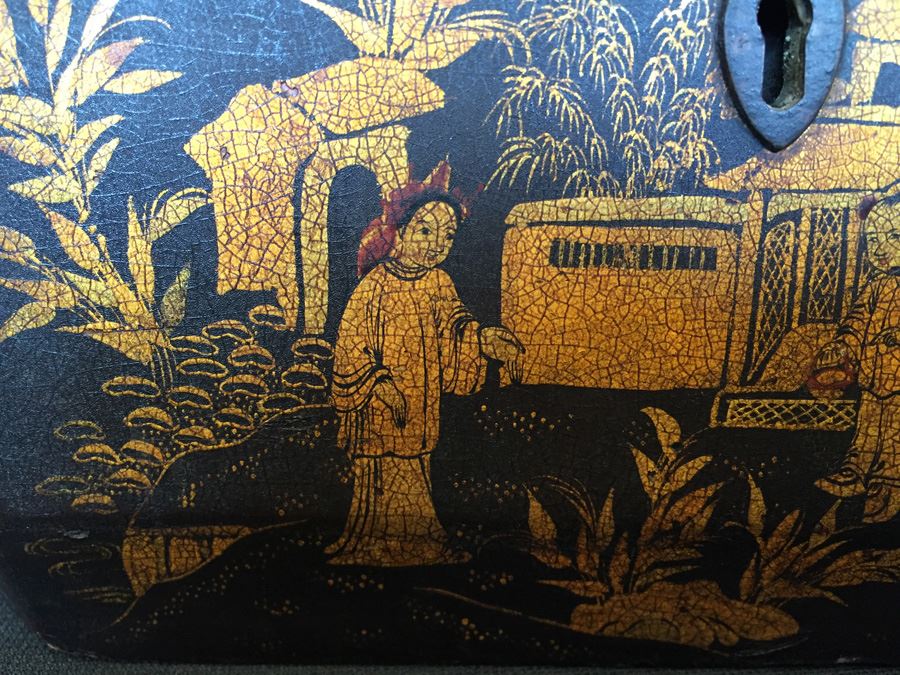 Beautifully Crafted Chinese Box [Photo 17]