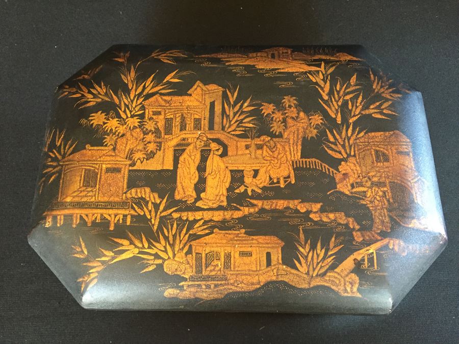 Beautifully Crafted Chinese Box [Photo 2]