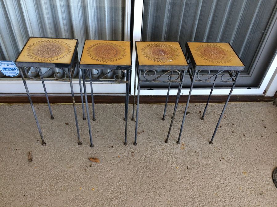 Plant Stands [Photo 1]