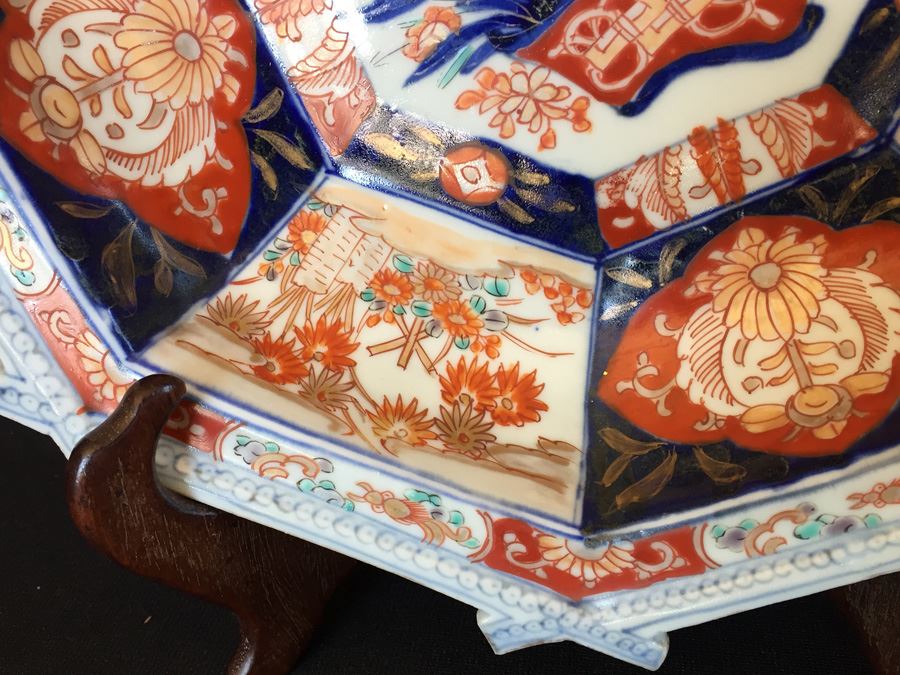 Japanese Imari Porcelain Large Bowl [Photo 11]